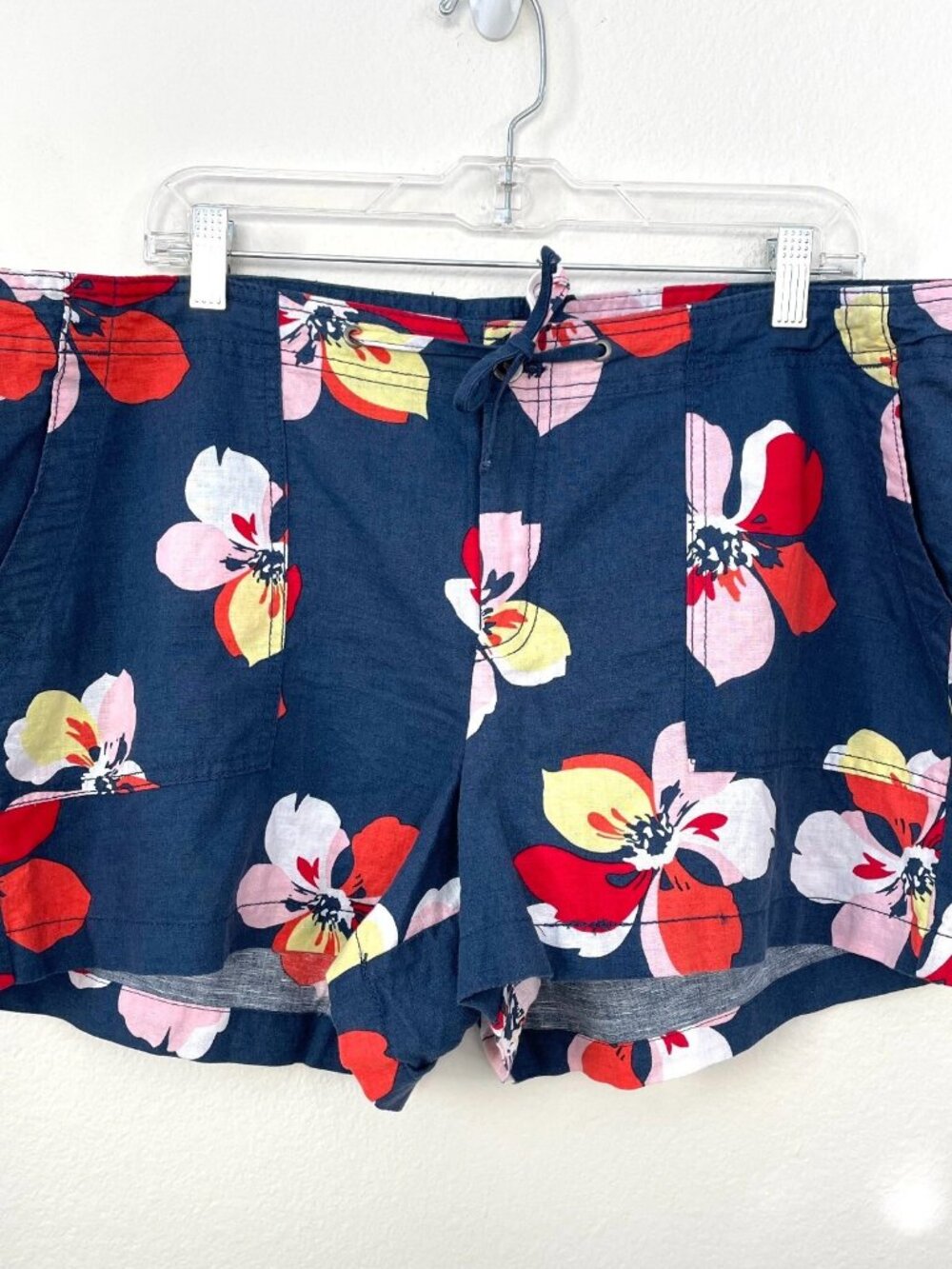 NEW GAP Womens Plus Size 18 Navy Floral Shorts‎ Linen Cotton Blend Causal